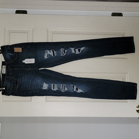 Mudd Denim - Low-rise skinny jeans by Mudd